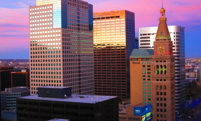 Downtown Denver Condo | SPACIOUS CONDO WITH BREATHTAKING CITY VIEWS 1 BLOCK TO 16TH STREET MALL AND DCPA