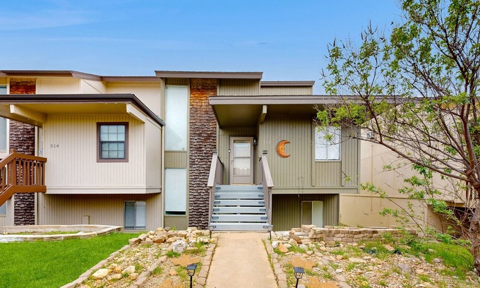 Point Venture House | Spacious corner townhome with game room, pool, tennis, gym & golf