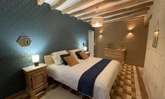 Chouze-sur-Loire Cottage | Spacious cottage in Touraine with garden and terrace, near vineyards