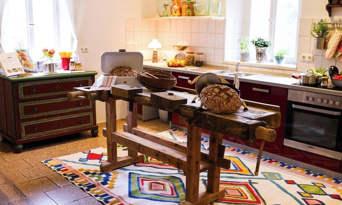 Weihenzell Apartment | Spacious country house for 10 people