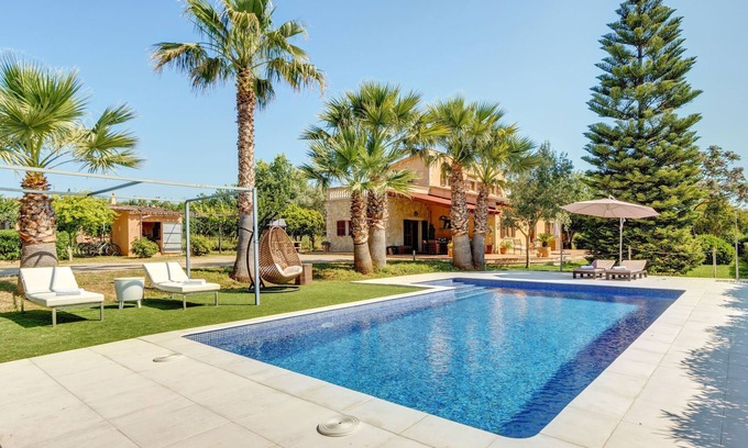Biniali Villa | Spacious country house with pool & garden - Villa Es Vinyo