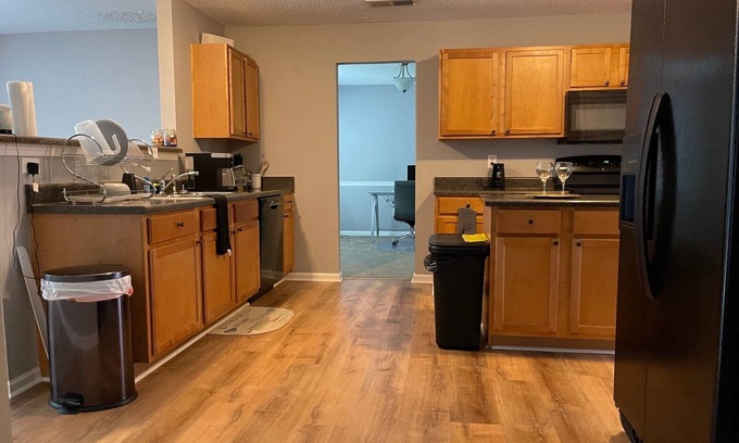 Villa Rica House | SPACIOUS, COZY AND COOL WITH A 15 MIN RIDE TO SIX FLAGS
