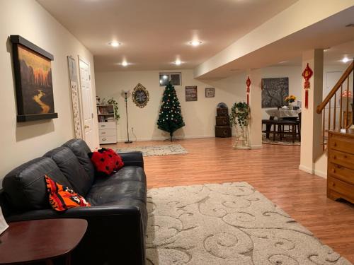 Boyds House | Spacious cozy suite