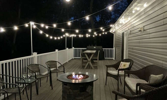 Town of Jerusalem Cottage | Spacious Deck-3BR Penn Yan Cottage Winery- Fall/Grape Festival