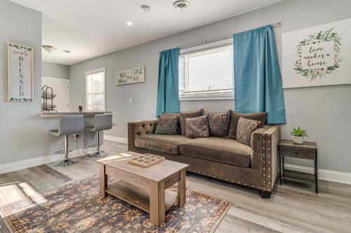 Detroit Apartment | Spacious Detroit Suite Close to Dtwn and Med Center