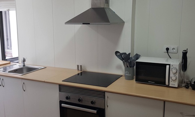 Gijon City Centre Condo | Spacious downtown apartment