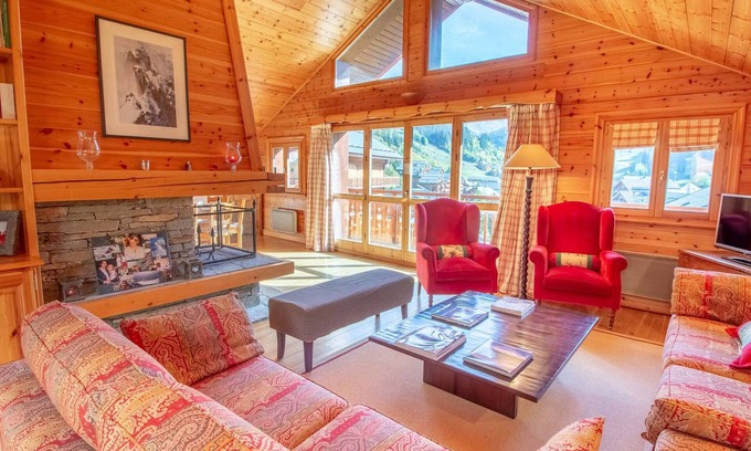 Meribel Centre Apartment | Spacious Duplex in Centre with Balcony and Wi-Fi