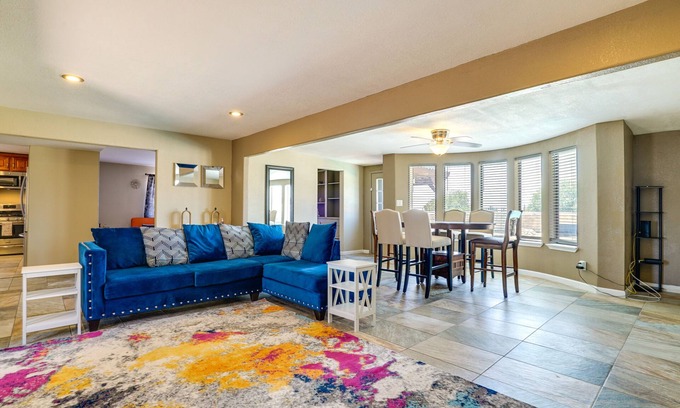 El Paso House | Spacious El Paso Home w/Seasonal Pool!