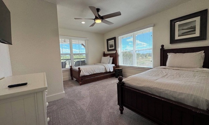 Granite Shoals House | Spacious, family-friendly 4-bedroom house near the lake in serene Granite Shoals