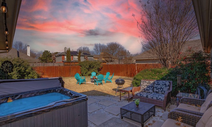 Allen House | Spacious, Family Friendly Home in Allen