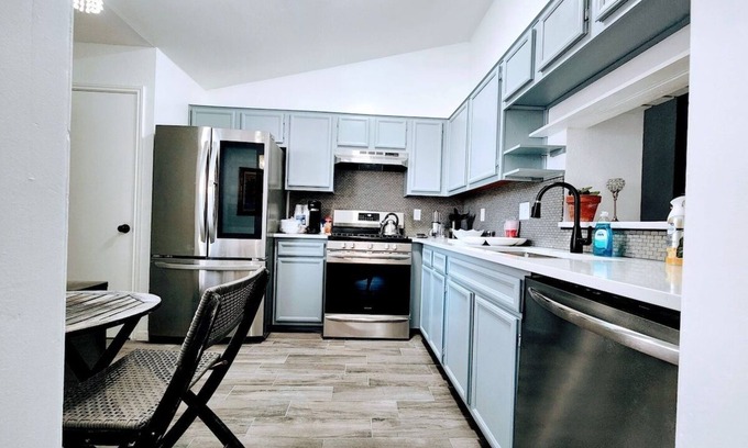 Round Rock House | Spacious Family Home in Round Rock w/Private Yard