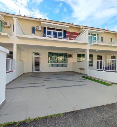 Bandar Penawar House | Spacious Family House at Desaru Harmonia 2