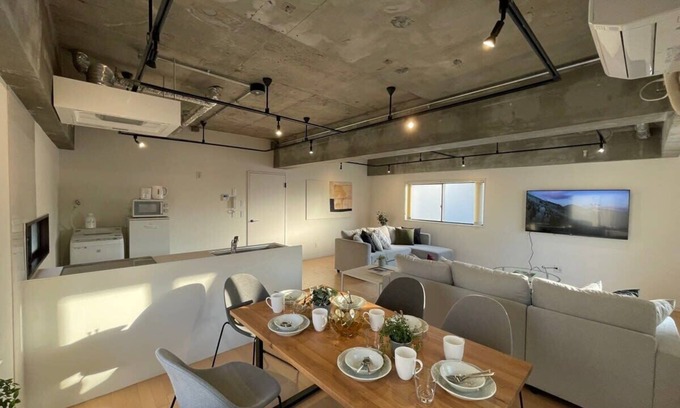 Hiroshima City Centre Apartment | Spacious Family apartment next to Peace Park