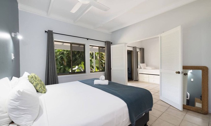 Nelly Bay Apartment | Spacious Family Unit
