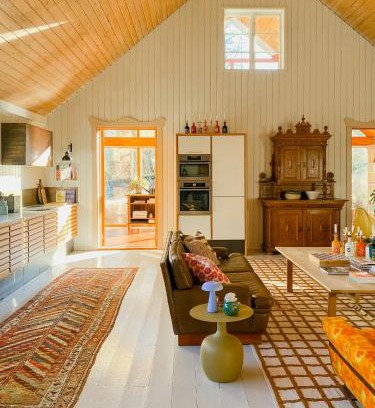 Tvaaker House | Spacious Farm By Åkulla Beech Forests