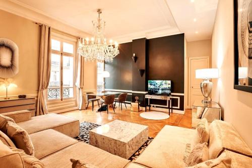Porte-Dauphine Apartment | Spacious flat - Champs Elysées