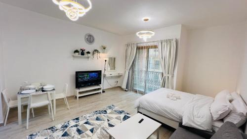 International City Apartment | Spacious Furnished studio with balcony Spain cluster International city
