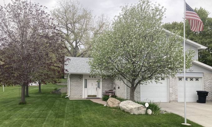 Billings House | Spacious, great location, homey feel