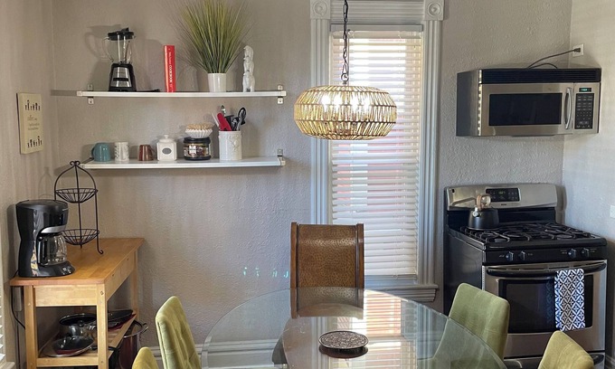 St. Paul Apartment | Spacious Group Stay Near Lake, Downtown & Dining