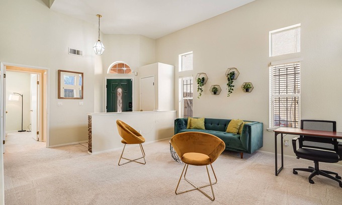 Mount Eden House | Spacious High Ceilings 5br/3bath. SF Bay Area