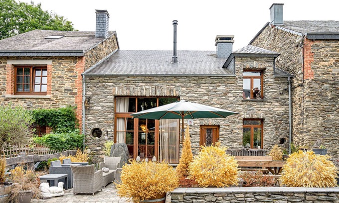 Membre House | Spacious holiday home in Vresse-sur-Semois with terrace