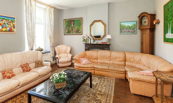 Comblain-la-tour House | Spacious Holiday Home with Garden, Garden Furniture and BBQ