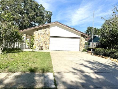 St. Petersburg - Clearwater House | Spacious Home close to Saint Pete pier and beaches