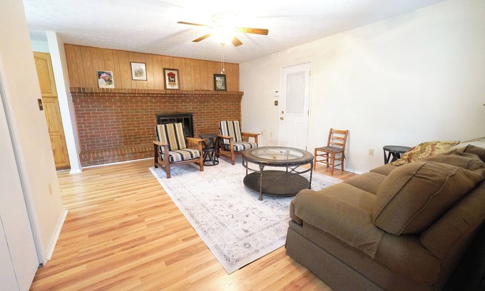 Wilmington House | Spacious Home Near WEC, The Roberts Center and Wilmington College