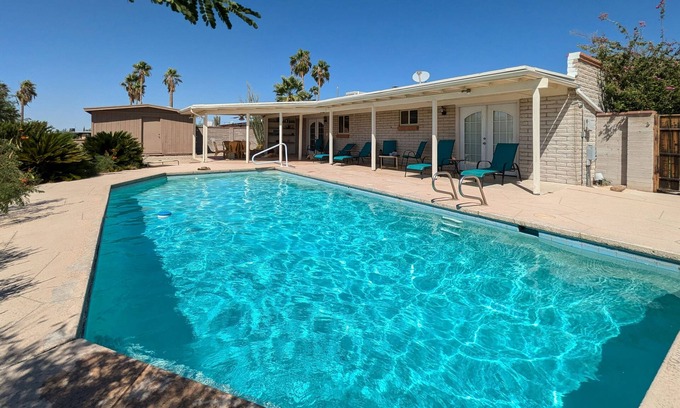 Tucson House | Spacious home w/private pool & optional pool heat, large yard