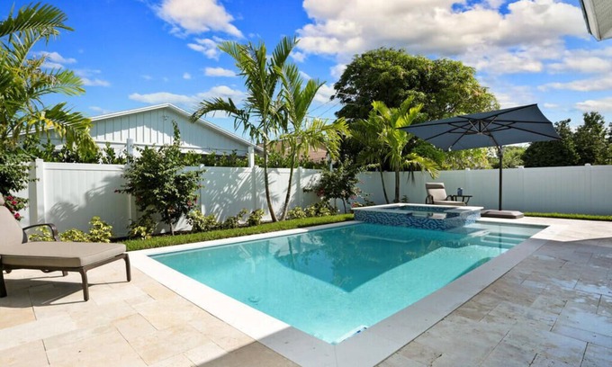 Naples Park House | Spacious Home with Game Room in Naples – Minutes to Beaches & Restaurants