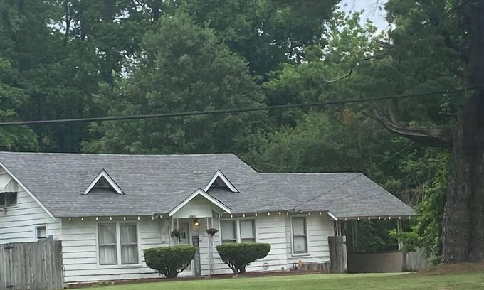 Whitehaven House | Spacious Home with Large Backyard Minutes from Graceland and Downtown Memphis