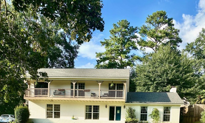 Northport House | Spacious House 5 Miles from Campus & Downtown Tuscaloosa!