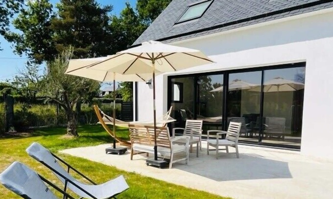 Le Tour-du-Parc House | Spacious house close to the sea