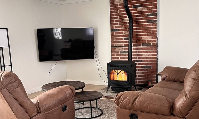 Lafayette House | Spacious house w/ fenced yard & patio 10 minutes to Purdue