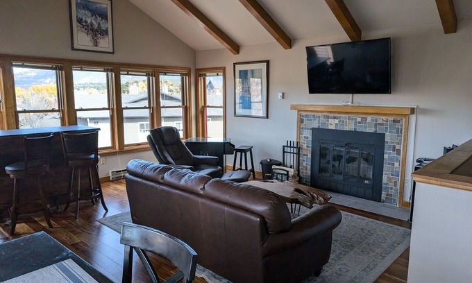 Durango Condo | Spacious In-Town Condo | Pool | Hot Tub