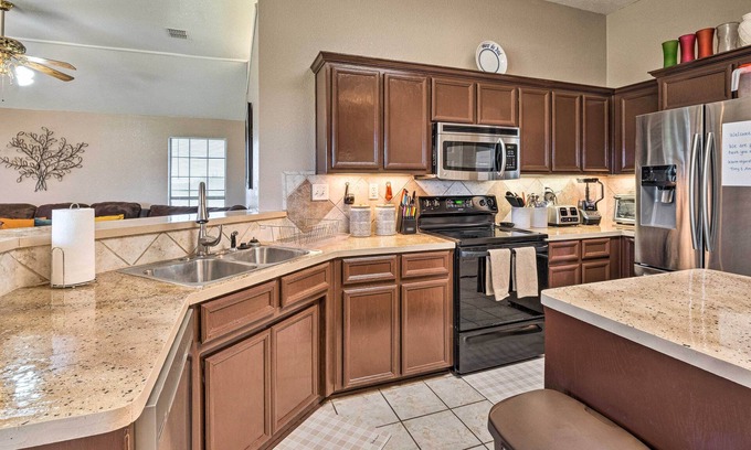 Killeen House | Spacious Killeen Home w/Large Yard & Patio!