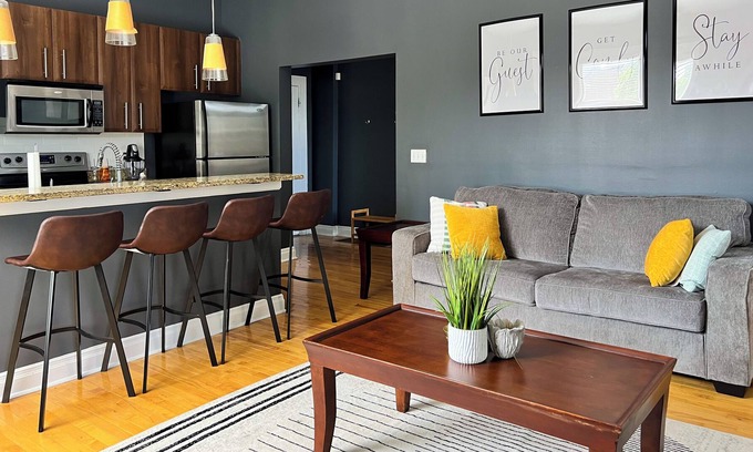 The Gate Apartment | Spacious King Suite! Double Vanities, Walk-In Closet, In-Unit W/D & Free Parking