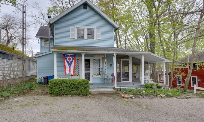 Lakeside Cottage | Spacious Lakeside Cottage - 2 Miles to Marblehead!