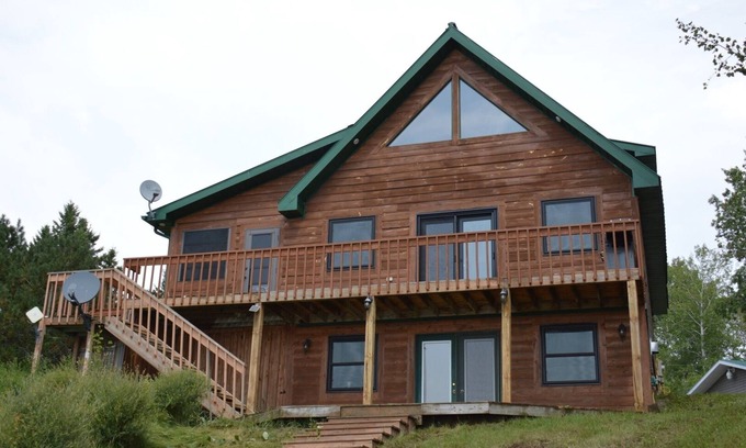 Timiskaming District Ski Chalet | Spacious lakefront 3 bed 3 bath cabin with spectacular views and great fishing.