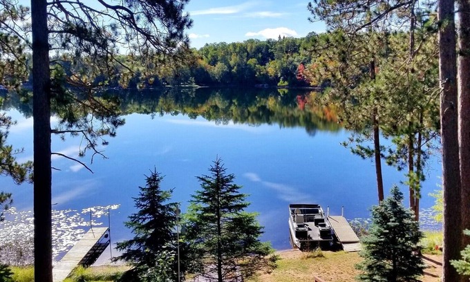 Minong Cabin | Spacious lakefront cabin on beautiful sand bottom Leader Lake.