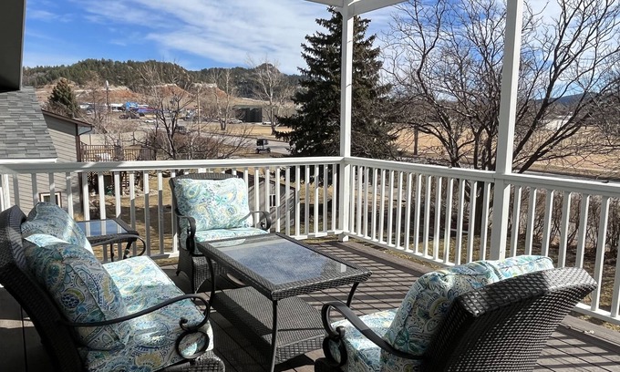 Spearfish House | Spacious Large Home, Great Location (BHSU, SHS)!