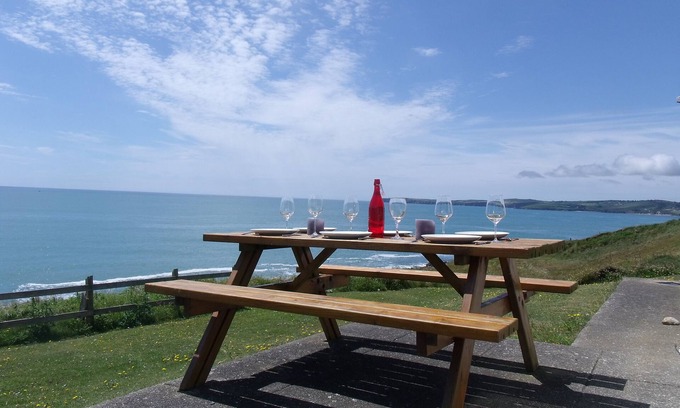 Clonakilty House | Spacious, light-filled house with unrivalled ocean views