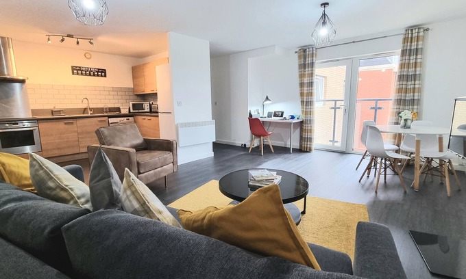 Leytonstone Apartment | Spacious London Apartment, 5mins from metro