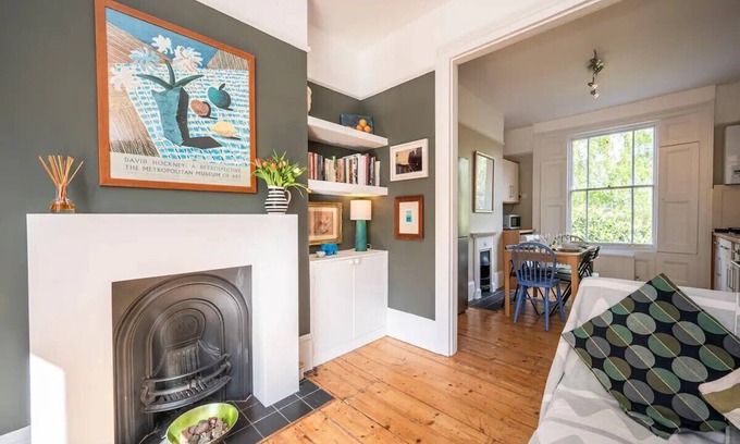 Brockley Apartment | Spacious London apartment 20min to London Bridge | Pass the Keys