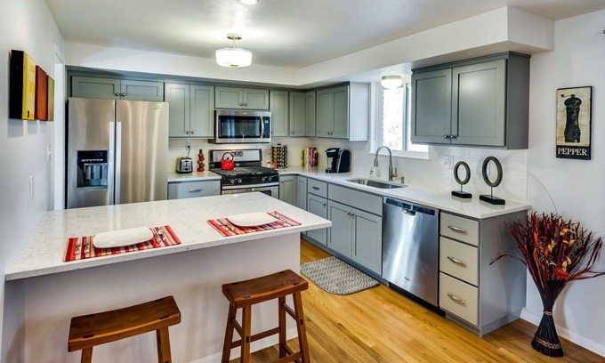 Longmont House | Spacious Longmont Beauty Ready For Guests!