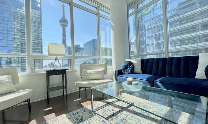 Downtown Toronto Condo | Spacious, Luxury CN Tower View 2 Bedroom Suite With Balcony *FREE PARKING*