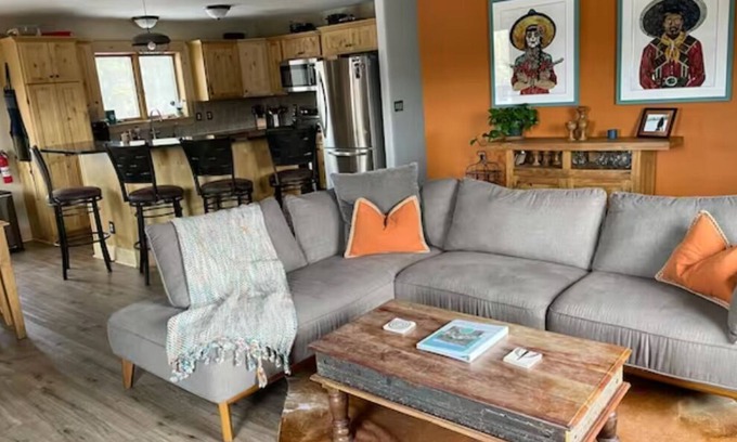 Nederland House | Spacious luxury home with Hot tub & Mountain Views