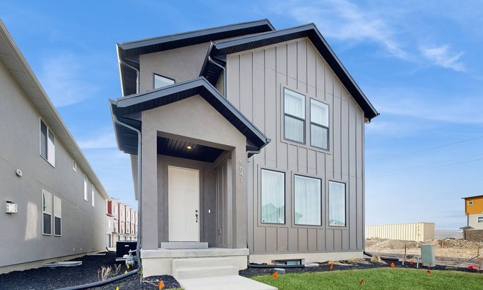Park City House | Spacious, luxury multi-level home with en-suites, patio, balcony & hot tub