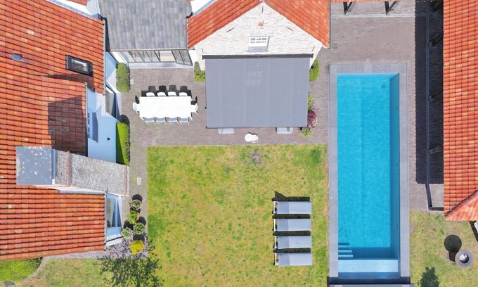 Knokke-Heist Villa | Spacious Luxury Villa With Large Pool and Stunning View