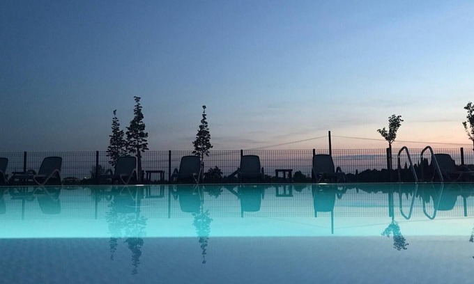 Colà Di Lazise House | Spacious mobile homes overlooking the pool